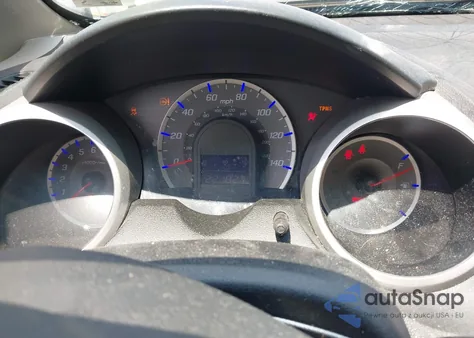 2013 Honda Fit z USA, uszkodzony, nr VIN JHMGE8H39DC071584